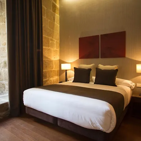 Carris Ribeira 4* Oporto