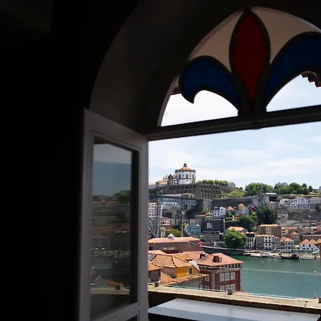 Hotell Carris Ribeira Oporto